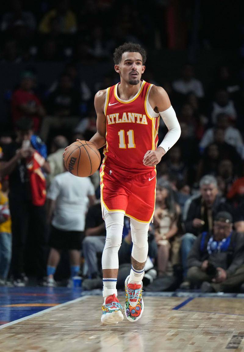 我留下！队报：海斯昨日向尼斯全队宣布将继续执教球队（海斯留任！队报称其昨已通知尼斯全队将继续执教）