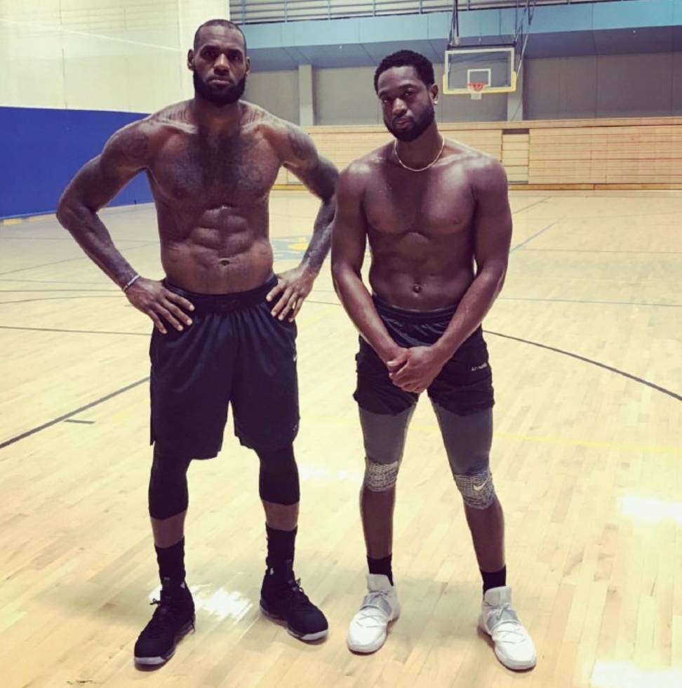 安切洛蒂希望内马尔重回国家队，将他设置为进攻性中场或伪9（安切洛蒂盼内马尔重返国家队，考虑让其出任前腰或伪9号）